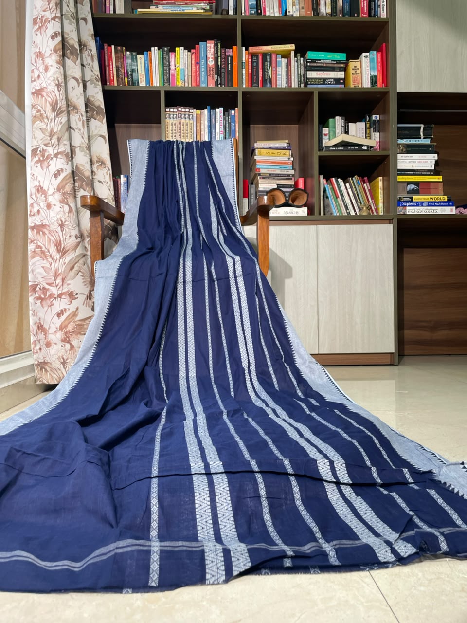Blue striped Dhanialhali