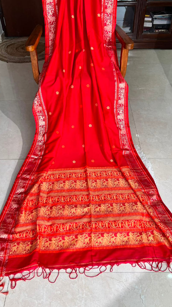 Red Baluchari